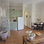Ampelia Kythira * Livadi (Kythira)