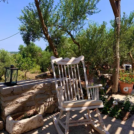 Ampelia Kythira Апартаменты Livadi (Kythira)