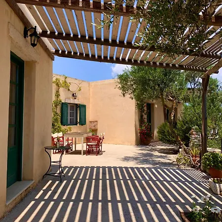 Ampelia Kythira Апартаменты