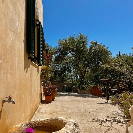 Ampelia Kythira Livadi (Kythira)