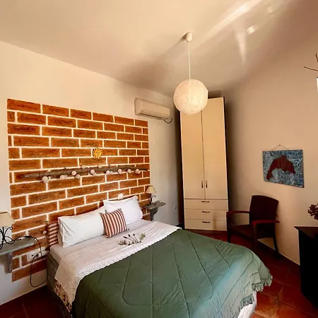 Ampelia Kythira Apartment