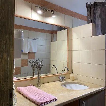 Ampelia Kythira Livadi (Kythira)