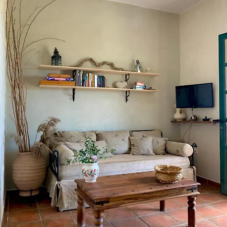 Апартаменты Ampelia Kythira *